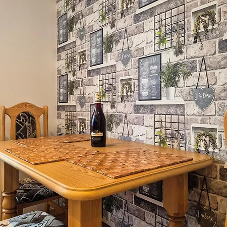 2 Bedroom Cozy In 別荘 *